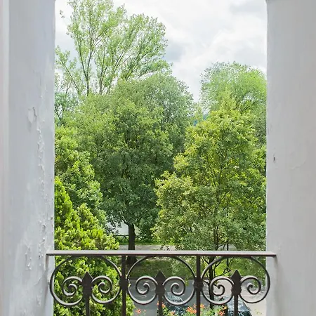 Apartment Lungo Po 25 *